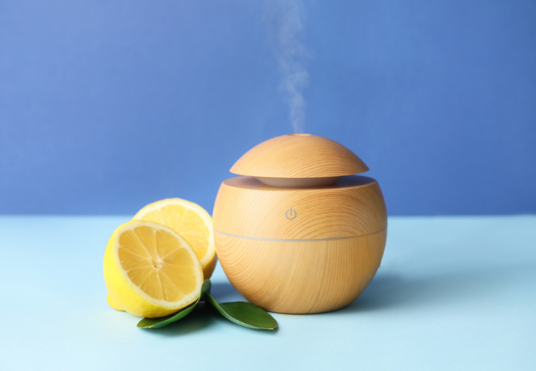 Použití citronového oleje k osvěžení mysli